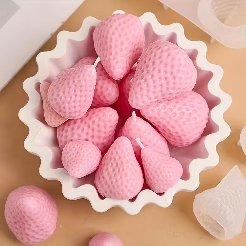 Strawberry Silicone Candle Mol - Soap Making Ins recension och pris